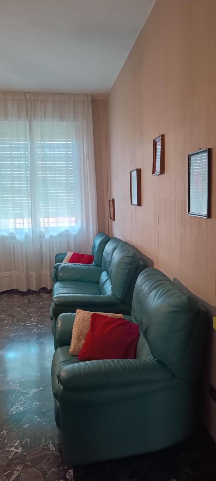 Couette-café Pratello 97 *